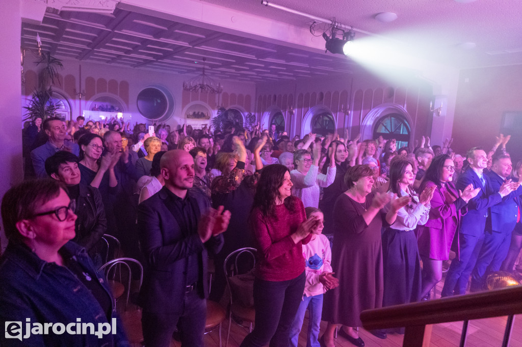 Gminny Dzień Kobiet z Filipem Mettlerem w Jaraczewie