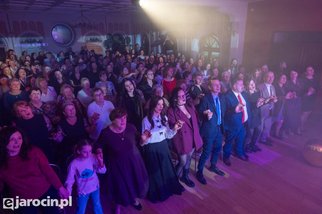 Gminny Dzień Kobiet z Filipem Mettlerem w Jaraczewie