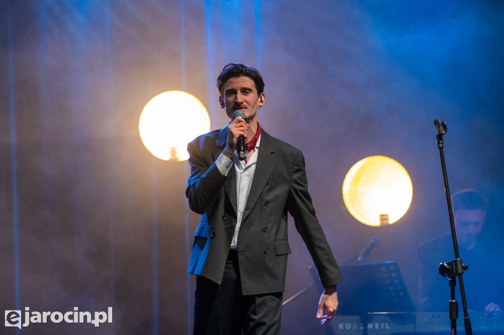 Dawid Dubajka z koncertem na Dzień Kobiet i Mężczyzn