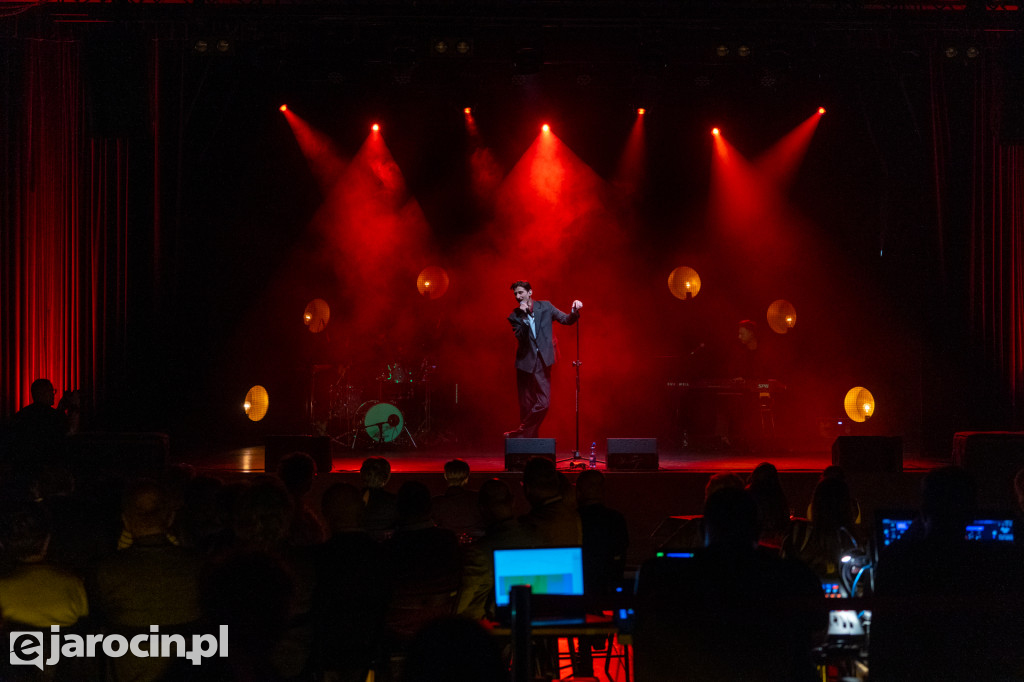 Dawid Dubajka z koncertem na Dzień Kobiet i Mężczyzn