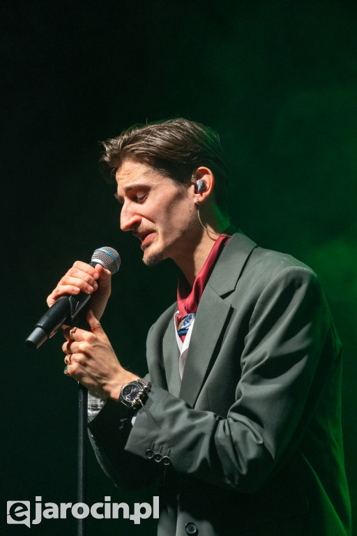 Dawid Dubajka z koncertem na Dzień Kobiet i Mężczyzn