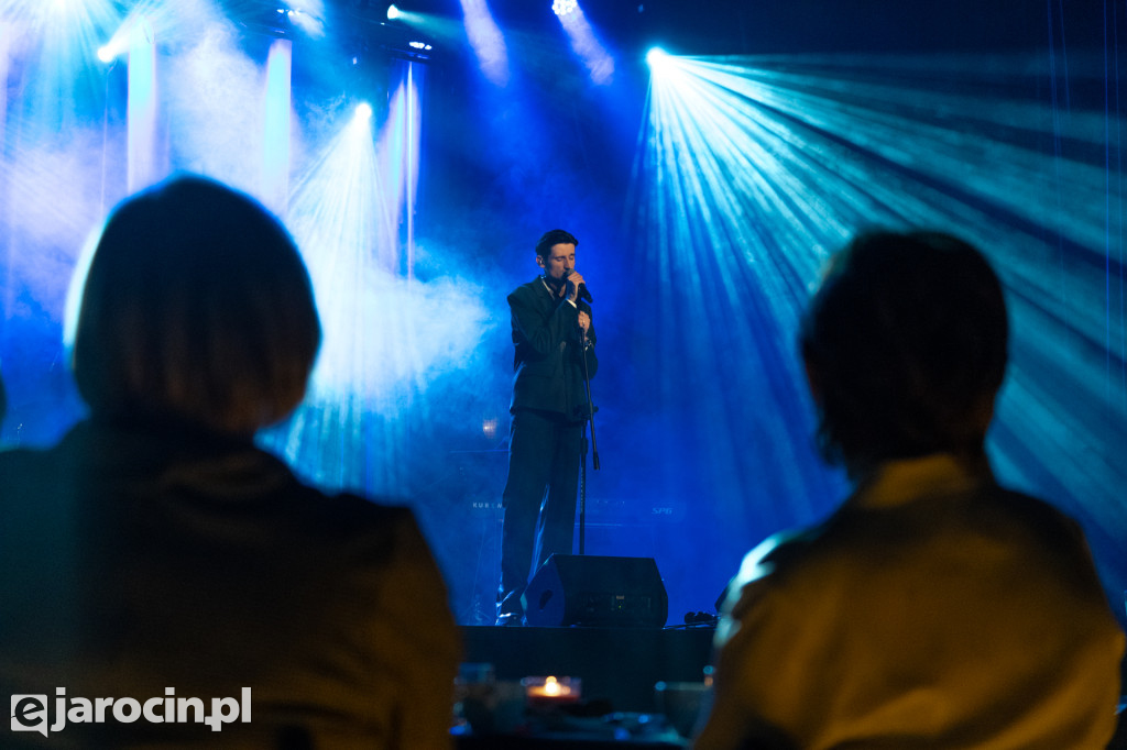 Dawid Dubajka z koncertem na Dzień Kobiet i Mężczyzn