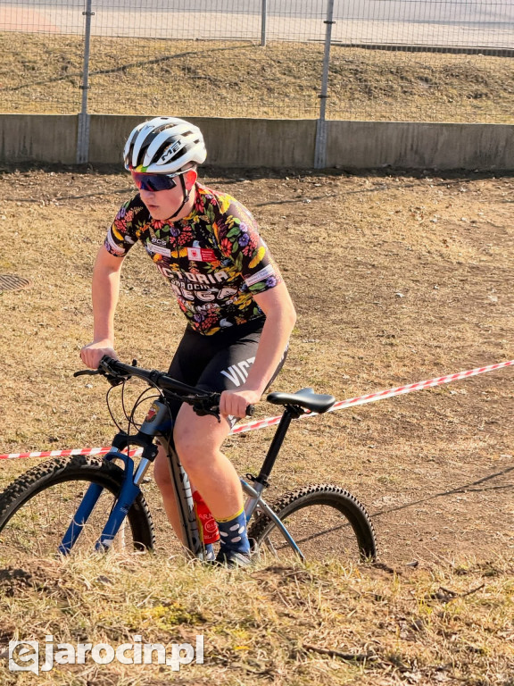 Zawodnicy Victorii Jarocin na starcie w Kaliszu