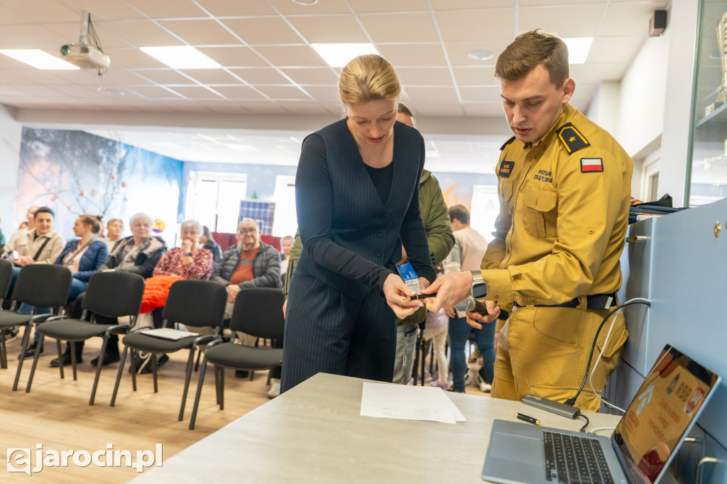 Wiedza o czadzie nagrodzona. Strażacy rozdali 50 czujek