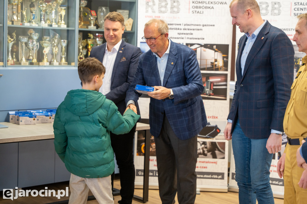 Wiedza o czadzie nagrodzona. Strażacy rozdali 50 czujek