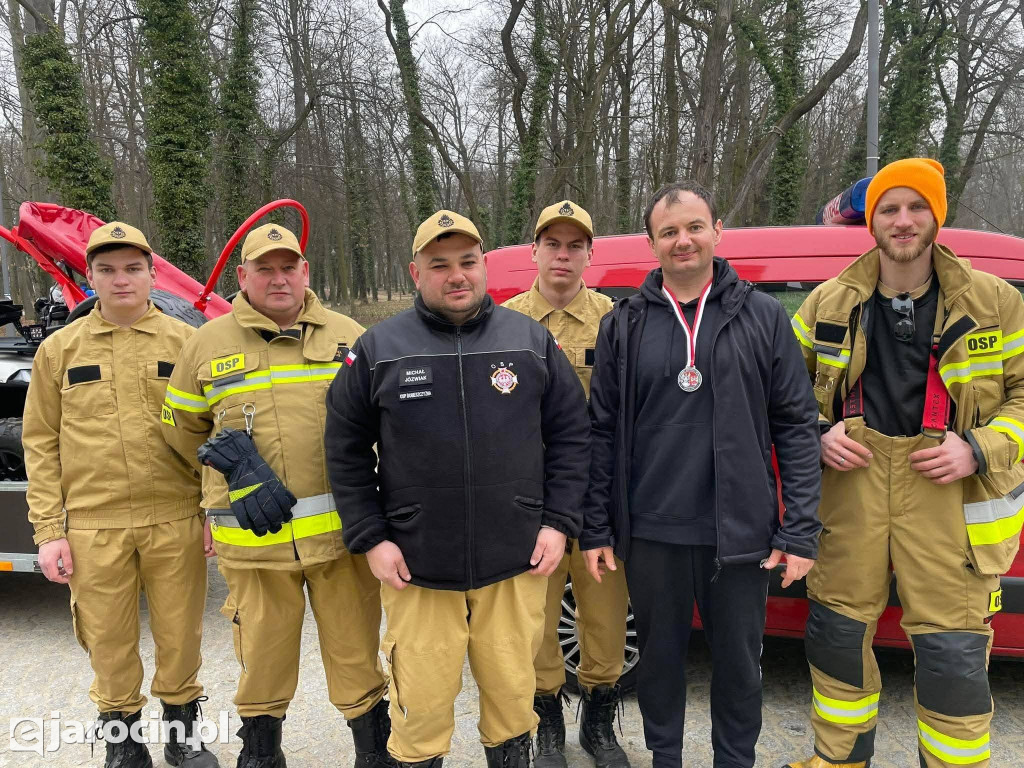 Bieg pamięci w Jarocinie. Uczestnicy pokonali symboliczne 1963 metry
