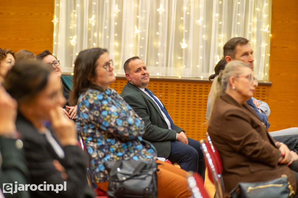 Spotkanie w sprawie alternatywy dla likwidacji szkoły w Klęce