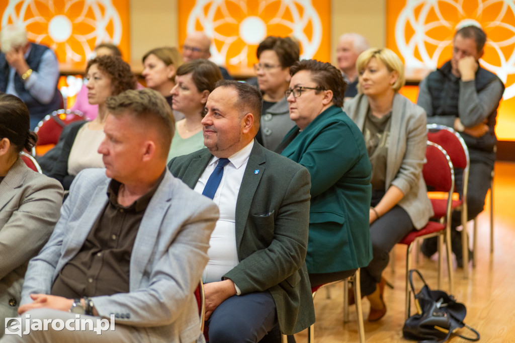 Spotkanie w sprawie alternatywy dla likwidacji szkoły w Klęce