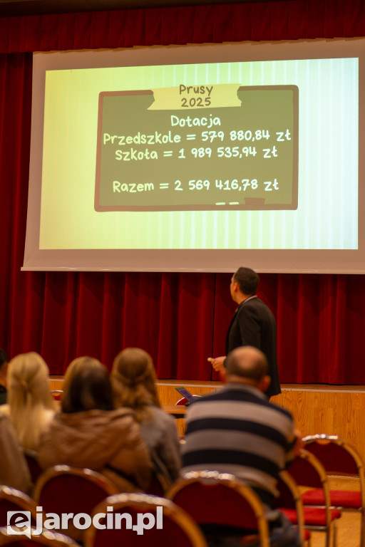 Spotkanie w sprawie alternatywy dla likwidacji szkoły w Klęce
