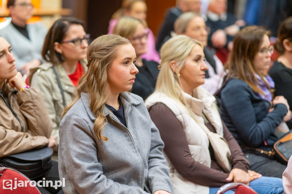 Spotkanie w sprawie alternatywy dla likwidacji szkoły w Klęce
