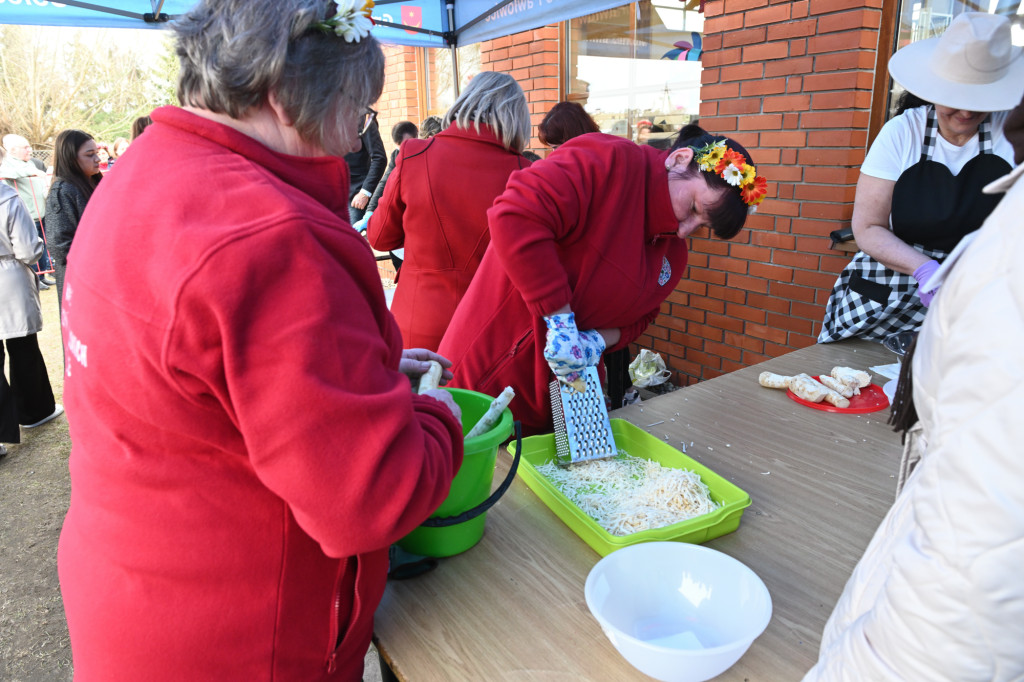 Chrzan stolicą najlepszych potraw chrzanowych i tarcia chrzanu