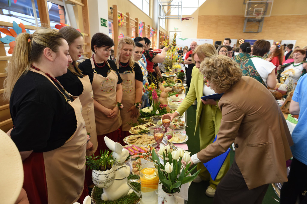 Chrzan stolicą najlepszych potraw chrzanowych i tarcia chrzanu