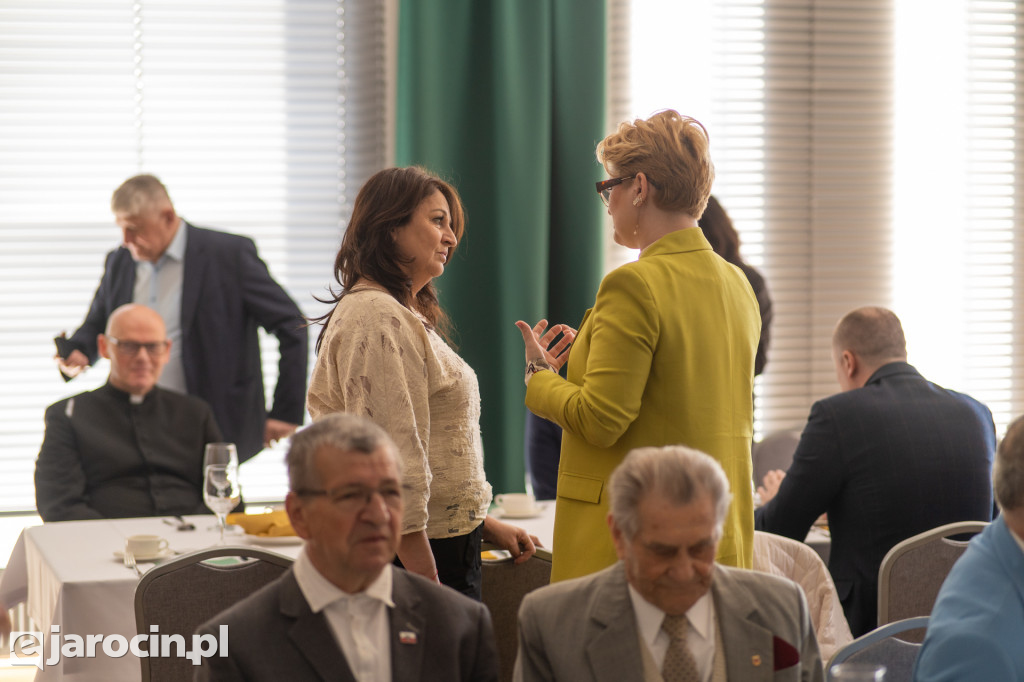 Śniadanie Wielkanoce dla seniorów i osób samotnych