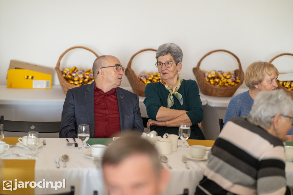 Śniadanie Wielkanoce dla seniorów i osób samotnych