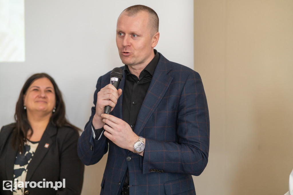 Śniadanie Wielkanoce dla seniorów i osób samotnych