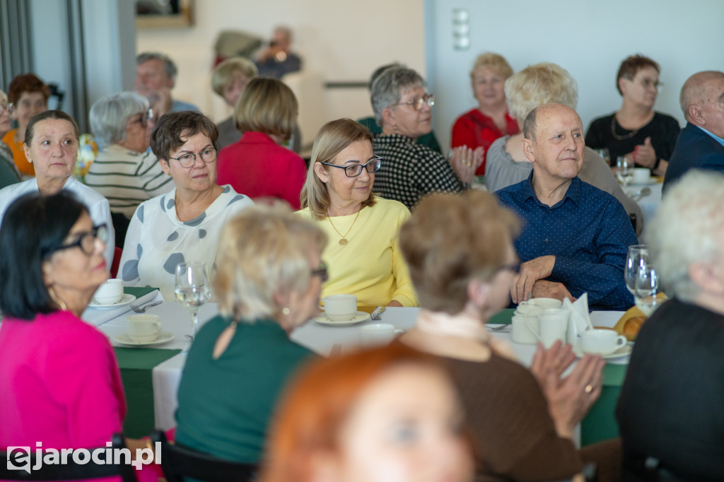 Śniadanie Wielkanoce dla seniorów i osób samotnych