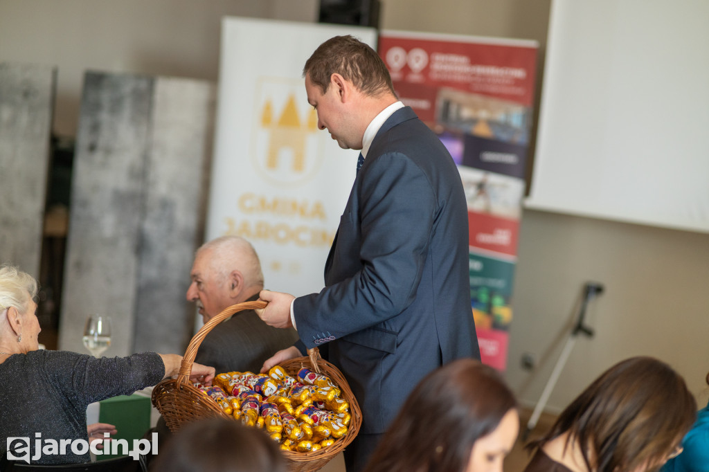 Śniadanie Wielkanoce dla seniorów i osób samotnych