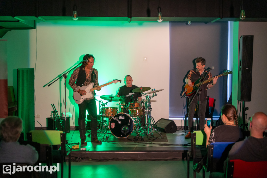 Muzyczna Kamienica: Wolf Mail Band