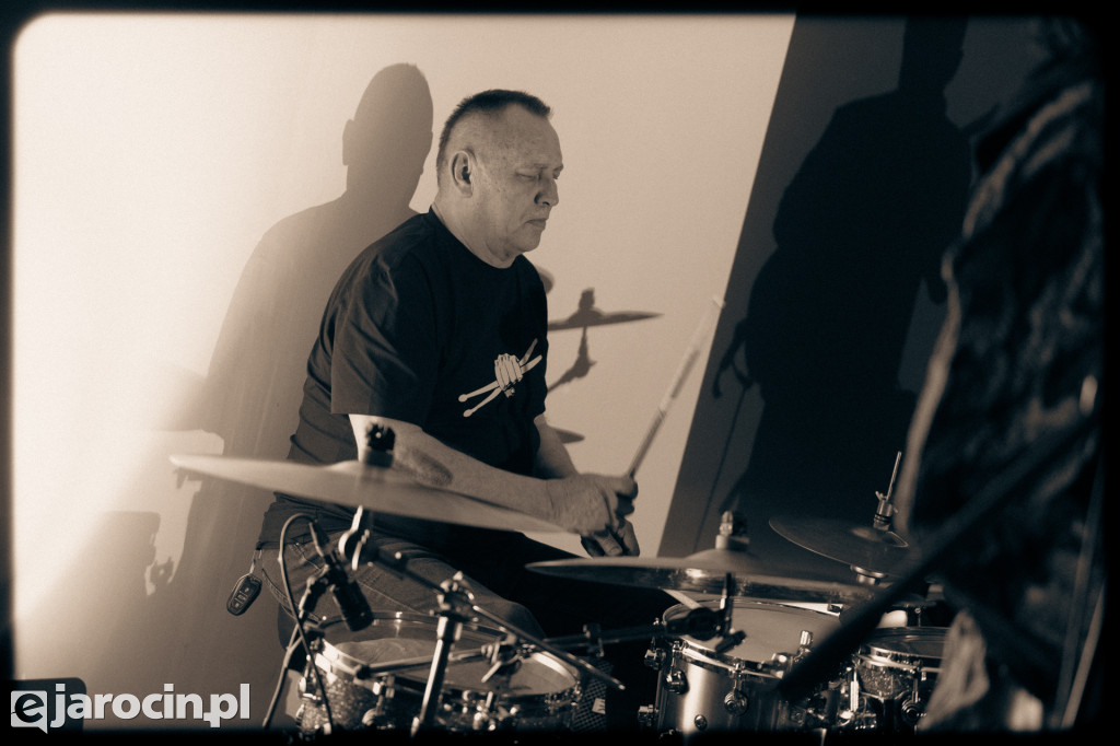 Muzyczna Kamienica: Wolf Mail Band