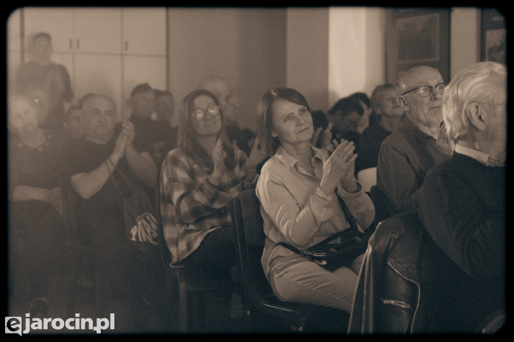 Muzyczna Kamienica: Wolf Mail Band