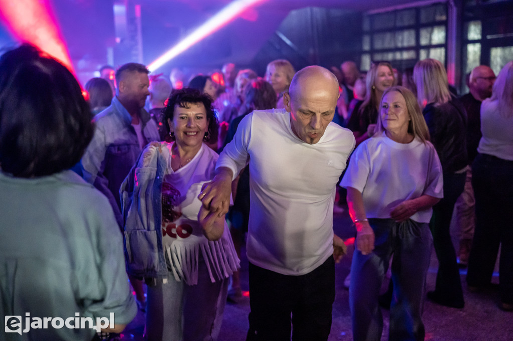 Dyskoteka jak za dawnych lat w JOK Jarocin