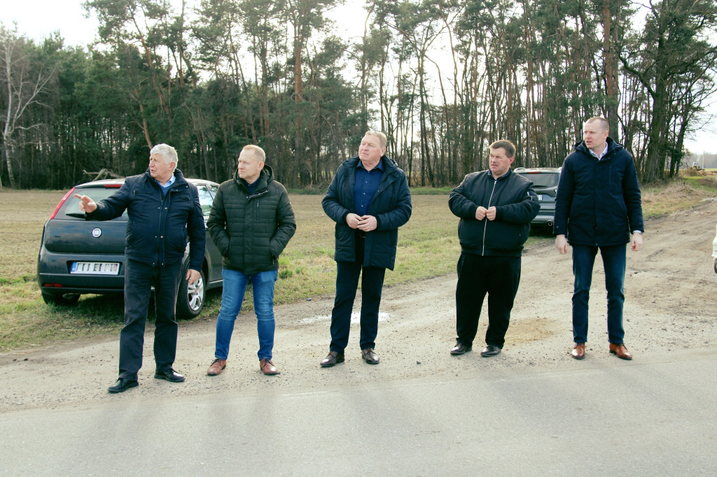 Nowe trasy rowerowe i chodniki w powiecie jarocińskim