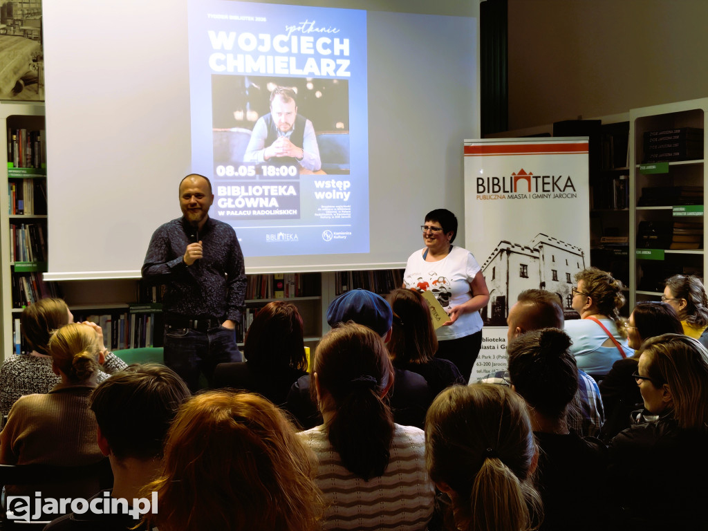Wojciech Chmielarz spotkał się z czytelnikami w Jarocinie