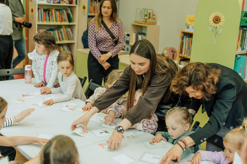 „Ilustrowany słowniczek gwarowy dla najmłodszych” połączył pokolenia