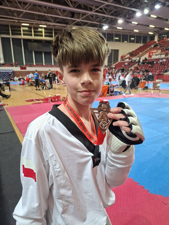 Mikołaj Kaczmarek na podium mistrzostw Polski juniorów młodszych
