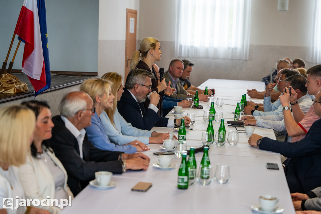 Wiceminister Rolnictwa i Rozwoju Wsi z wizytą w Roszkowie