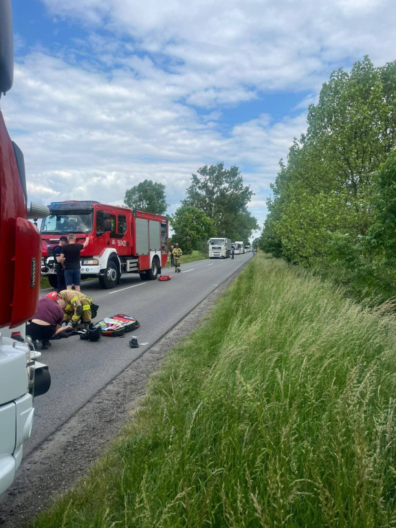 Motocyklista z gminy Jarocin trafił do szpitala po wypadku pod Dobrzycą
