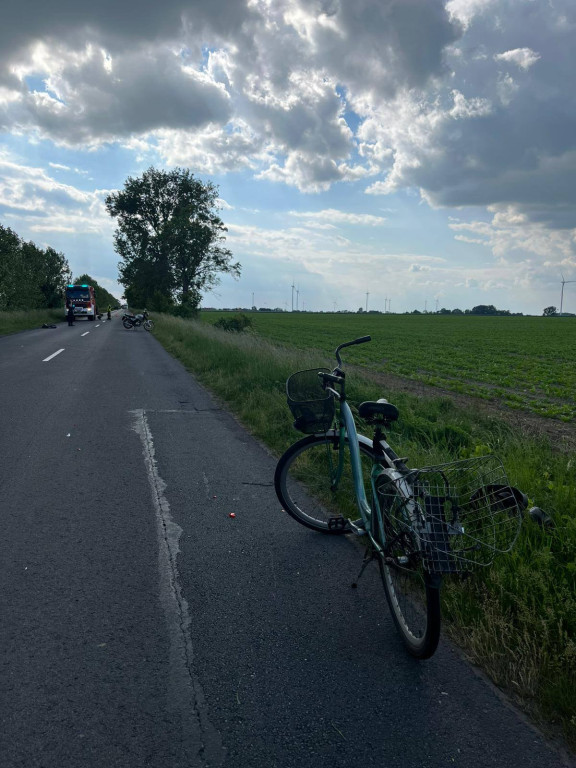 Motocyklista z gminy Jarocin trafił do szpitala po wypadku pod Dobrzycą