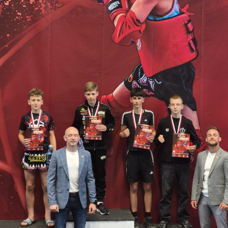 Młodzi zawodnicy Muay Thai Jarocin z medalami mistrzostw Polski