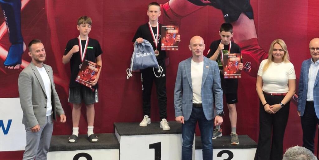Młodzi zawodnicy Muay Thai Jarocin z medalami mistrzostw Polski