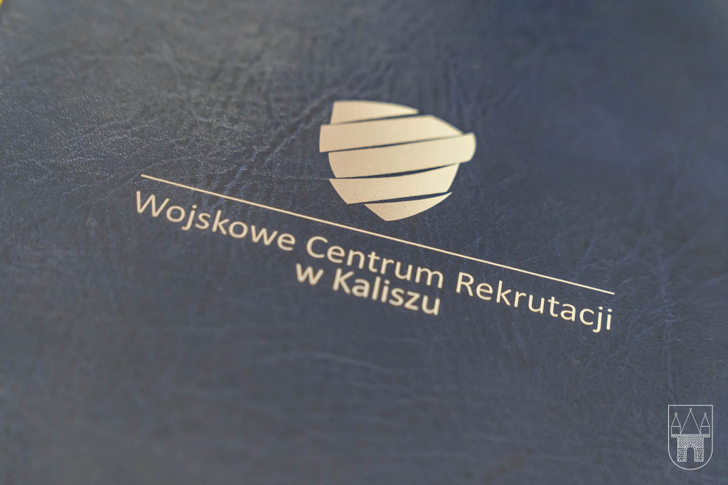 Z Jarocinem związany był przez 19 lat. Teraz otrzymał jedno z najważniejszych odznaczeń MON