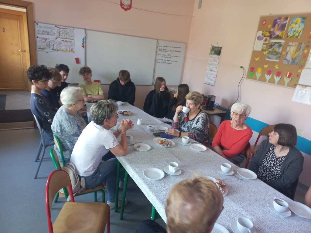 W Bachorzewie młodzi i seniorzy wymieniali się doświadczeniami