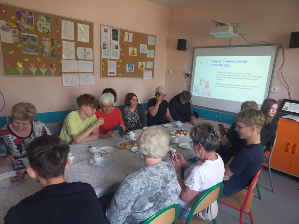 W Bachorzewie młodzi i seniorzy wymieniali się doświadczeniami