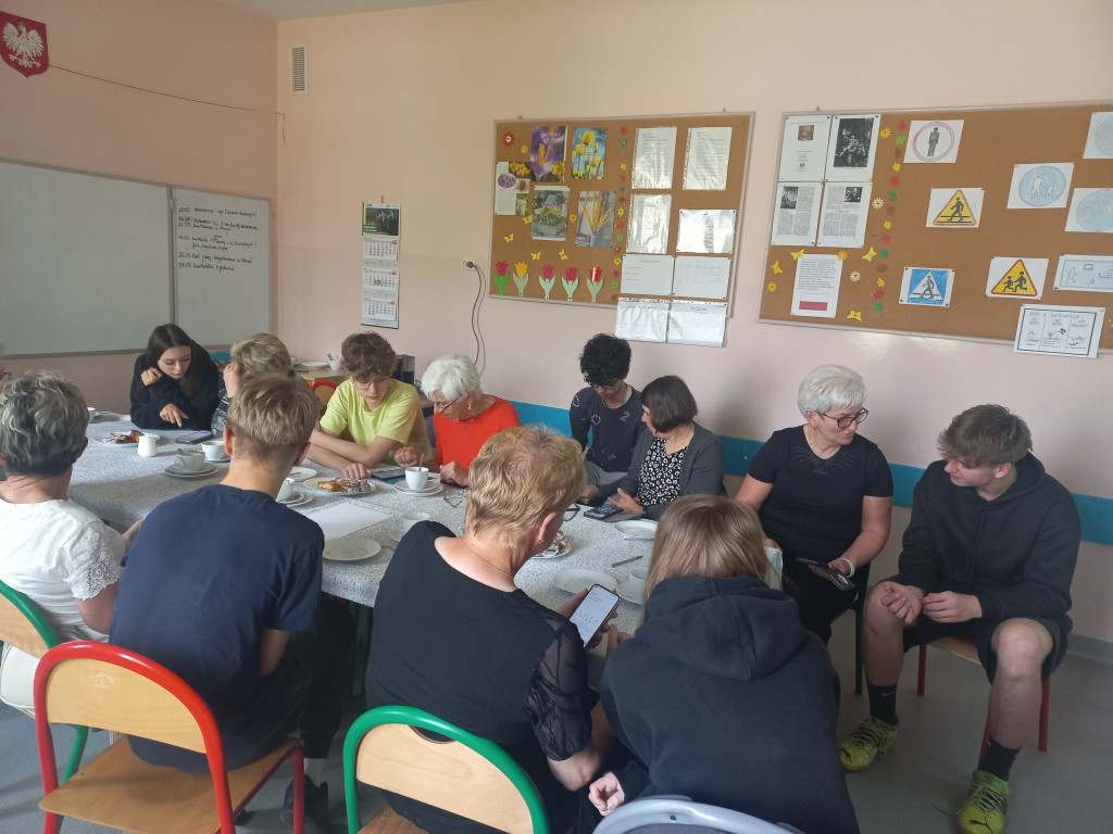W Bachorzewie młodzi i seniorzy wymieniali się doświadczeniami