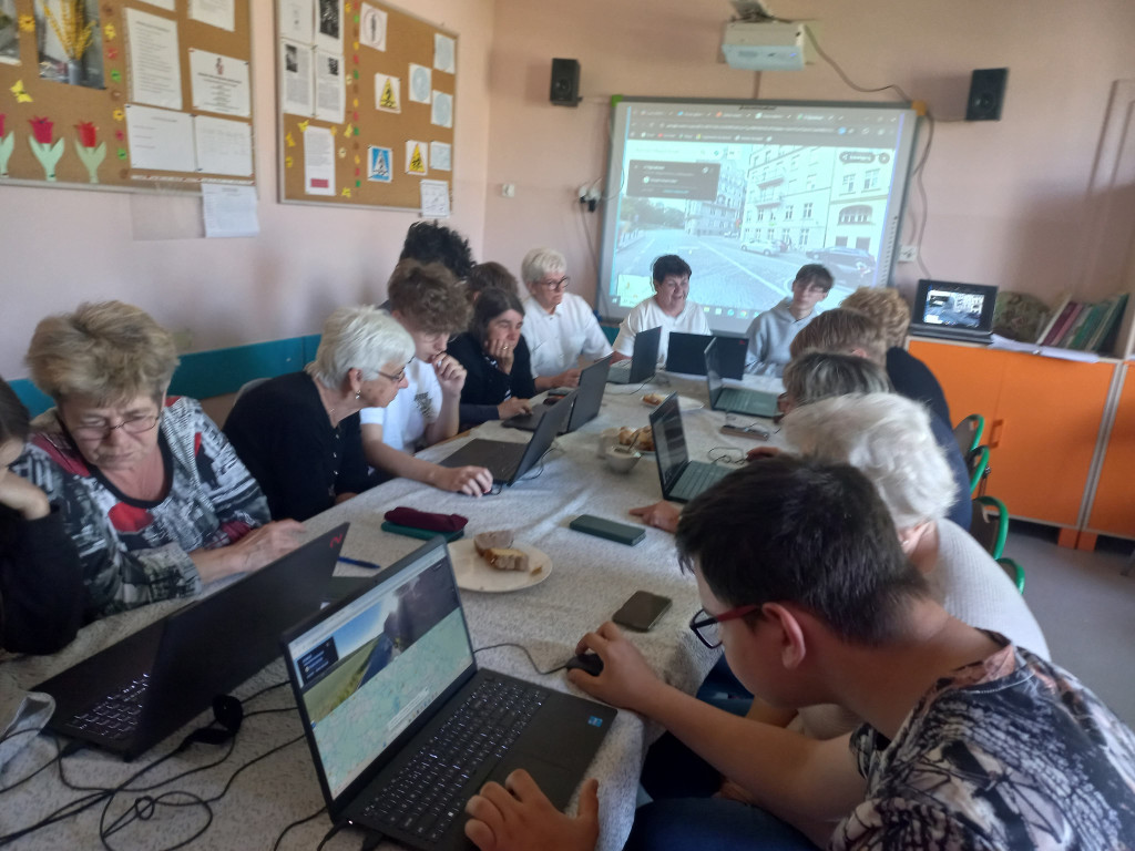 W Bachorzewie młodzi i seniorzy wymieniali się doświadczeniami