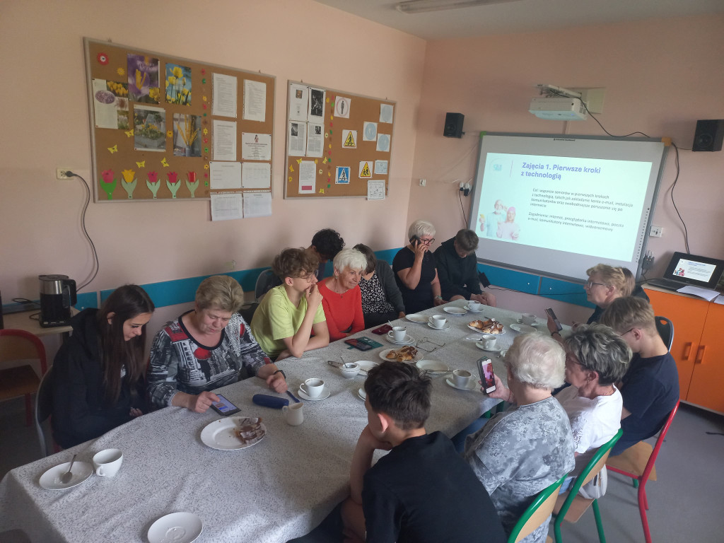 W Bachorzewie młodzi i seniorzy wymieniali się doświadczeniami