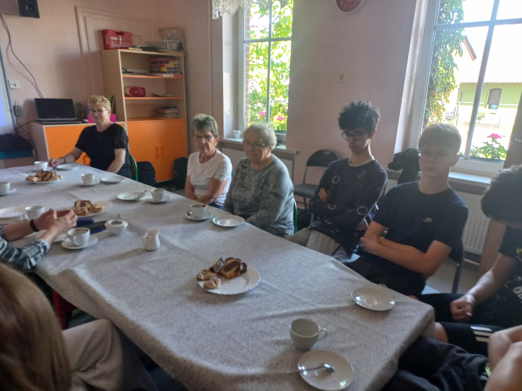 W Bachorzewie młodzi i seniorzy wymieniali się doświadczeniami