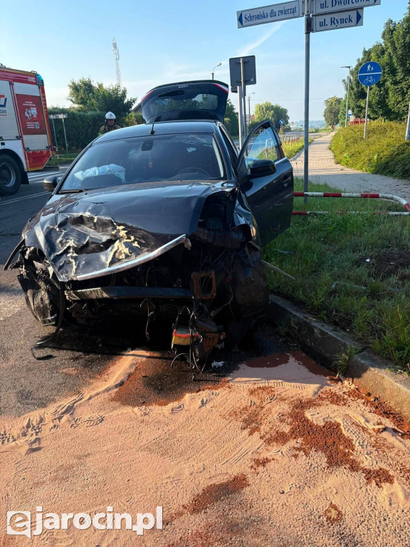 Wczesnym rankiem doszło do zderzenia dwóch aut w Mieszkowie