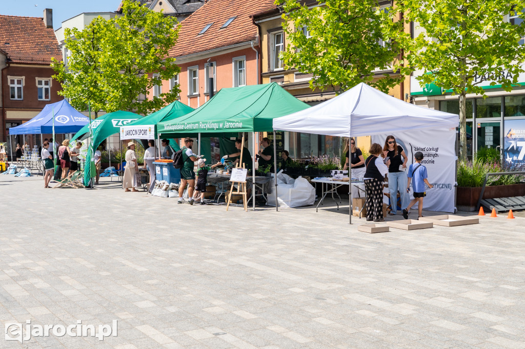 EKO-logiczna Gmina Jarocin i Mateusz Ziółko przyciągnęli mieszkańców na rynek