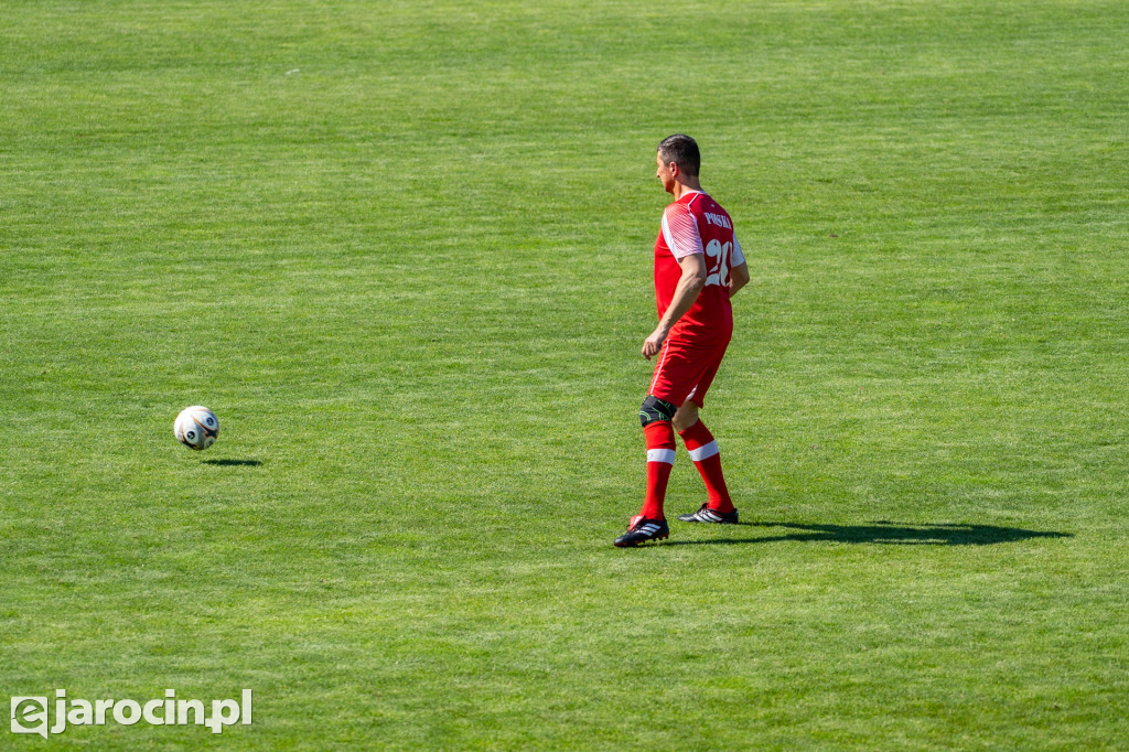Piłkarskie święto w Jarocinie. Setki młodych zawodników i legendy futbolu na jednym stadionie