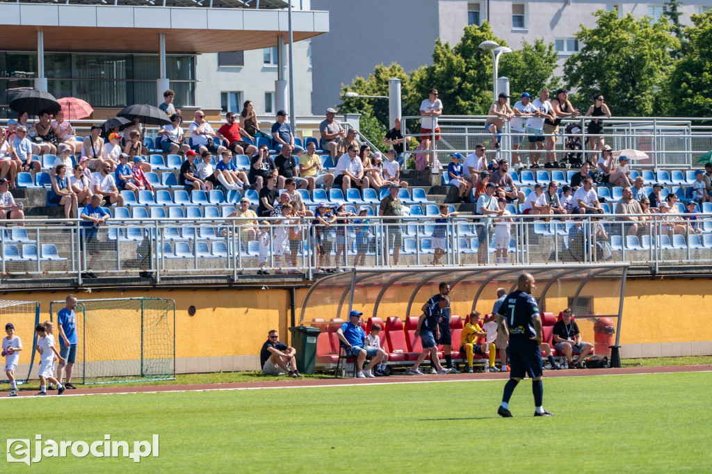 Piłkarskie święto w Jarocinie. Setki młodych zawodników i legendy futbolu na jednym stadionie