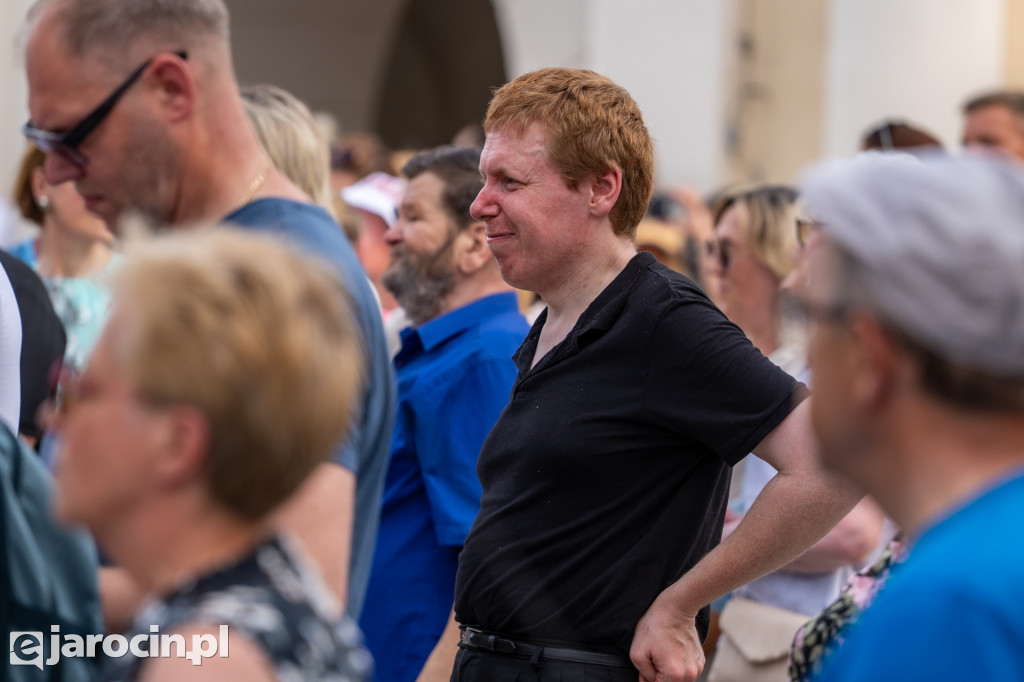 EKO-logiczna Gmina Jarocin i Mateusz Ziółko przyciągnęli mieszkańców na rynek