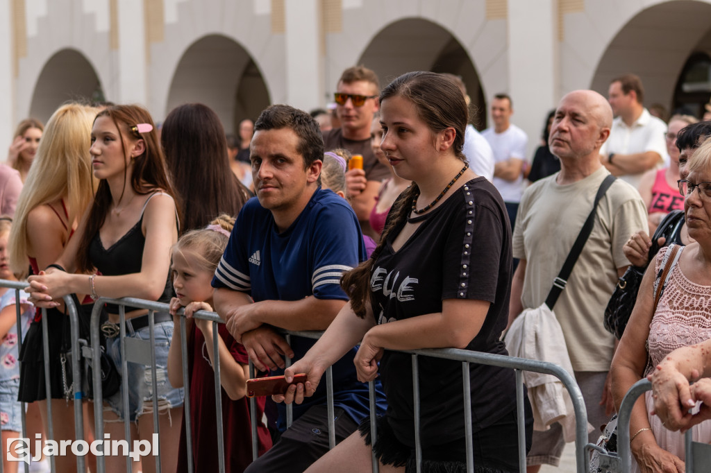 EKO-logiczna Gmina Jarocin i Mateusz Ziółko przyciągnęli mieszkańców na rynek