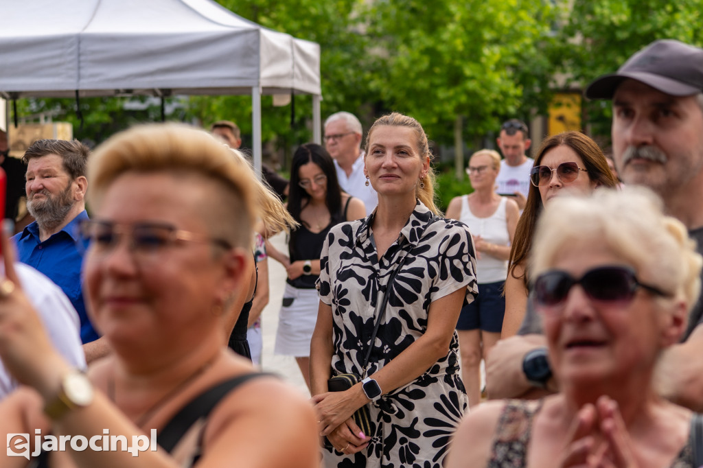 EKO-logiczna Gmina Jarocin i Mateusz Ziółko przyciągnęli mieszkańców na rynek