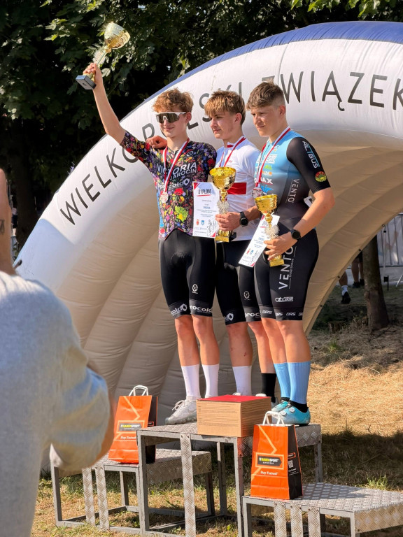 Wielcy chłopcy z małego klubu. Victoria Jarocin świętuje sukces na mistrzostwach Polski