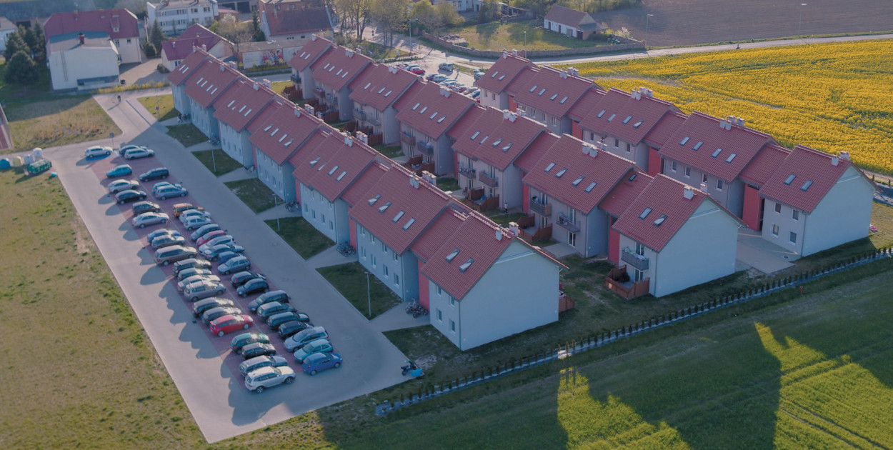 Miały być tanie mieszkania dla każdego. Są problemy 